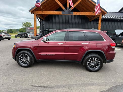 Used 2019 Jeep Grand Cherokee Limited AWD/4WD image 23