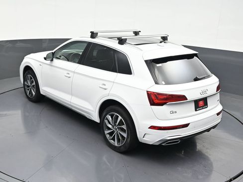 Used 2024 Audi Q5 2.0T Premium AWD/4WD image 16