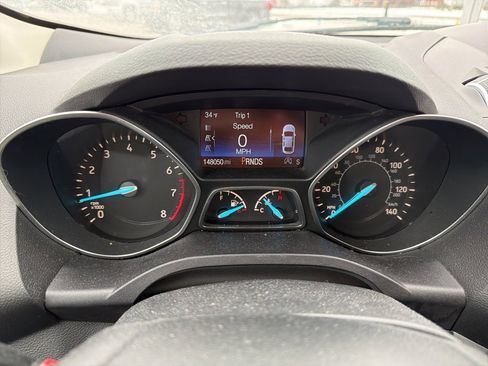 Used 2017 Ford Escape SE w/ SE Leather Comfort Package image 9