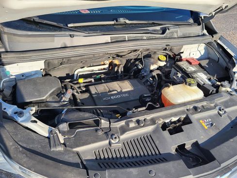 Used 2018 Chevrolet Trax LS image 34