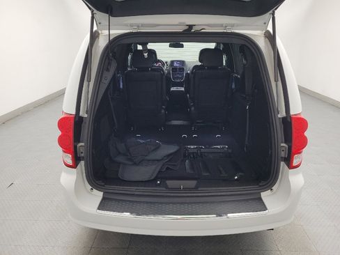 Used 2020 Dodge Grand Caravan GT FWD image 29