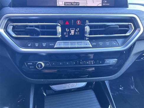 Used 2024 BMW X3 xDrive30i image 31