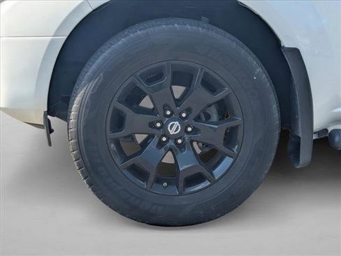 Used 2019 Nissan Frontier SV w/ Value Truck Package AWD/4WD image 9