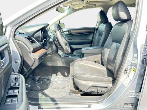 Used 2019 Subaru Outback 2.5i Limited AWD/4WD image 11