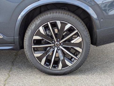 New 2026 Volvo XC90 T8 Plus w/ Protection Package Premier image 6