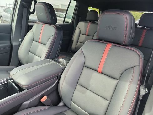 Certified 2026 Chevrolet Traverse RS FWD image 16