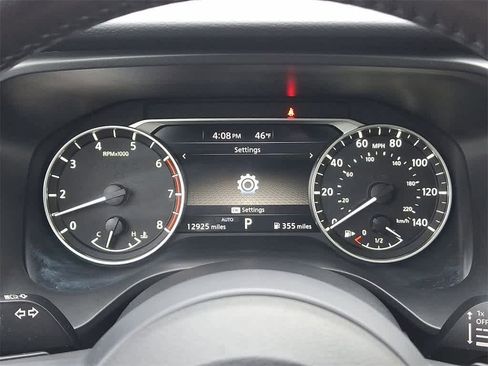 Used 2024 Nissan Rogue SV w/ SV Premium Package image 13