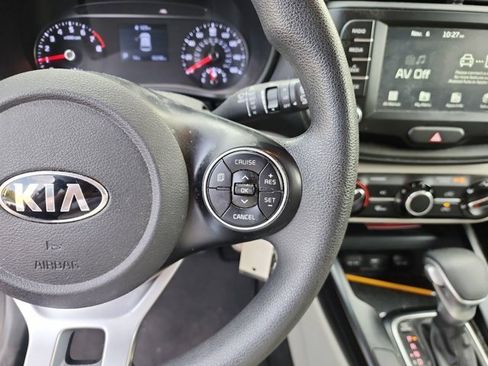 Used 2020 Kia Soul S image 22