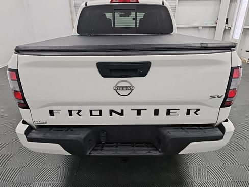 Used 2022 Nissan Frontier SV RWD image 8