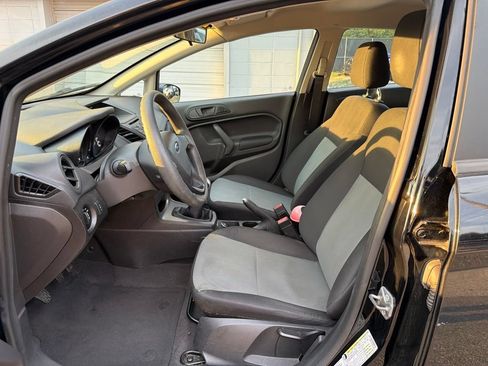 Used 2019 Ford Fiesta S FWD image 5