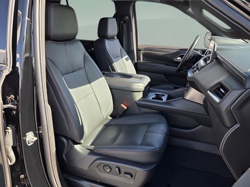 Used 2022 Chevrolet Tahoe RST RWD image 15