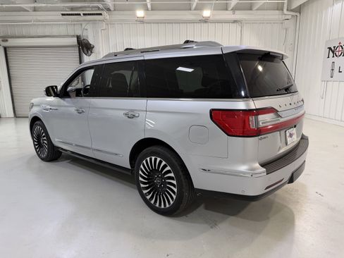 Used 2019 Lincoln Navigator Black Label w/ Cargo Package image 3