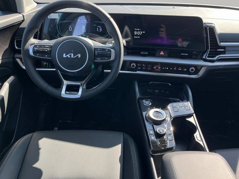 New 2025 Kia Sportage EX w/ EX Premium Package AWD/4WD image 10