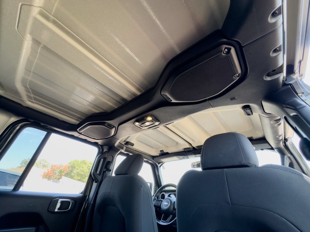 Used 2022 Jeep Wrangler Unlimited Sport AWD/4WD image 22