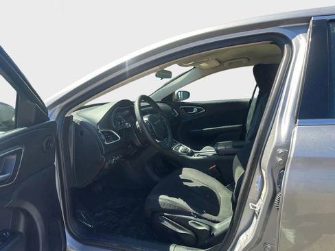 Used 2015 Chrysler 200 LX image 7