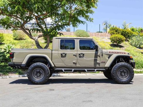 Used 2020 Jeep Gladiator Mojave w/ LED Lighting Group AWD/4WD image 6
