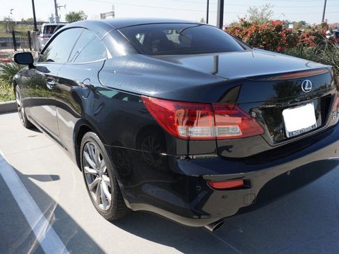 Used 2015 Lexus IS 350C image 4