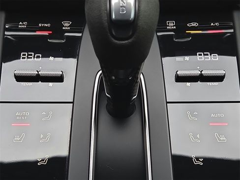 Used 2023 Porsche Macan GTS image 13