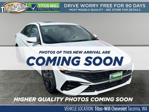 Used 2025 Hyundai Elantra SEL image 1