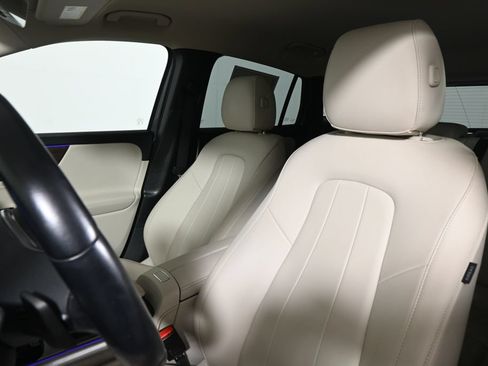 Certified 2023 Mercedes-Benz GLA 250 4MATIC image 15
