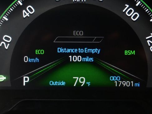 Used 2025 Toyota RAV4 XLE Premium w/ Weather Package AWD/4WD image 27
