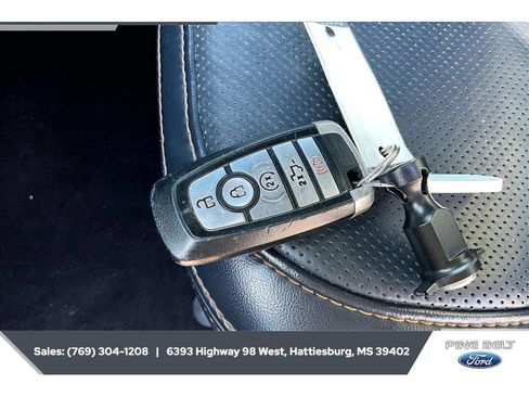 Certified 2022 Ford F150 Platinum w/ Equipment Group 701A High AWD/4WD image 9