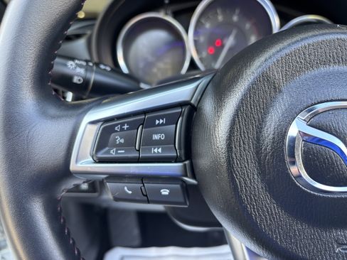 Used 2017 MAZDA MX-5 Miata Grand Touring image 17