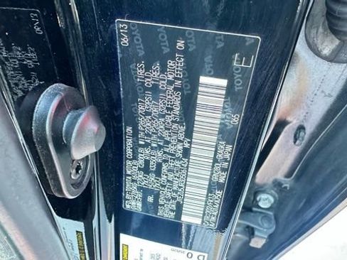 Used 2013 Toyota 4Runner SR5 image 28