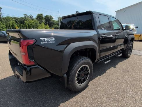 Certified 2026 Toyota Tacoma TRD Off-Road AWD/4WD image 7