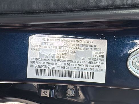 Used 2018 MAZDA MAZDA3 Grand Touring FWD image 22