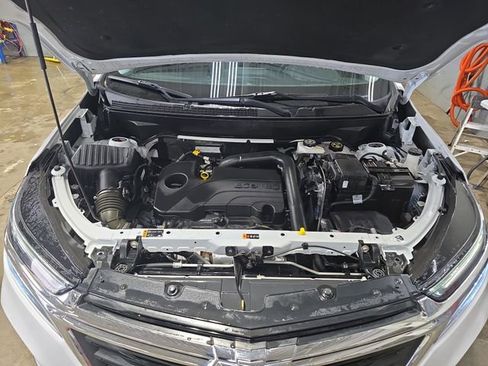 Used 2024 Chevrolet Equinox LT w/ LPO, Floor Liner Package image 32