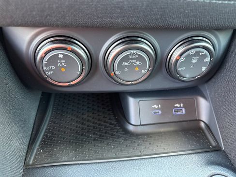 Used 2026 Nissan Z Sport w/ Floor Mat Package RWD image 19