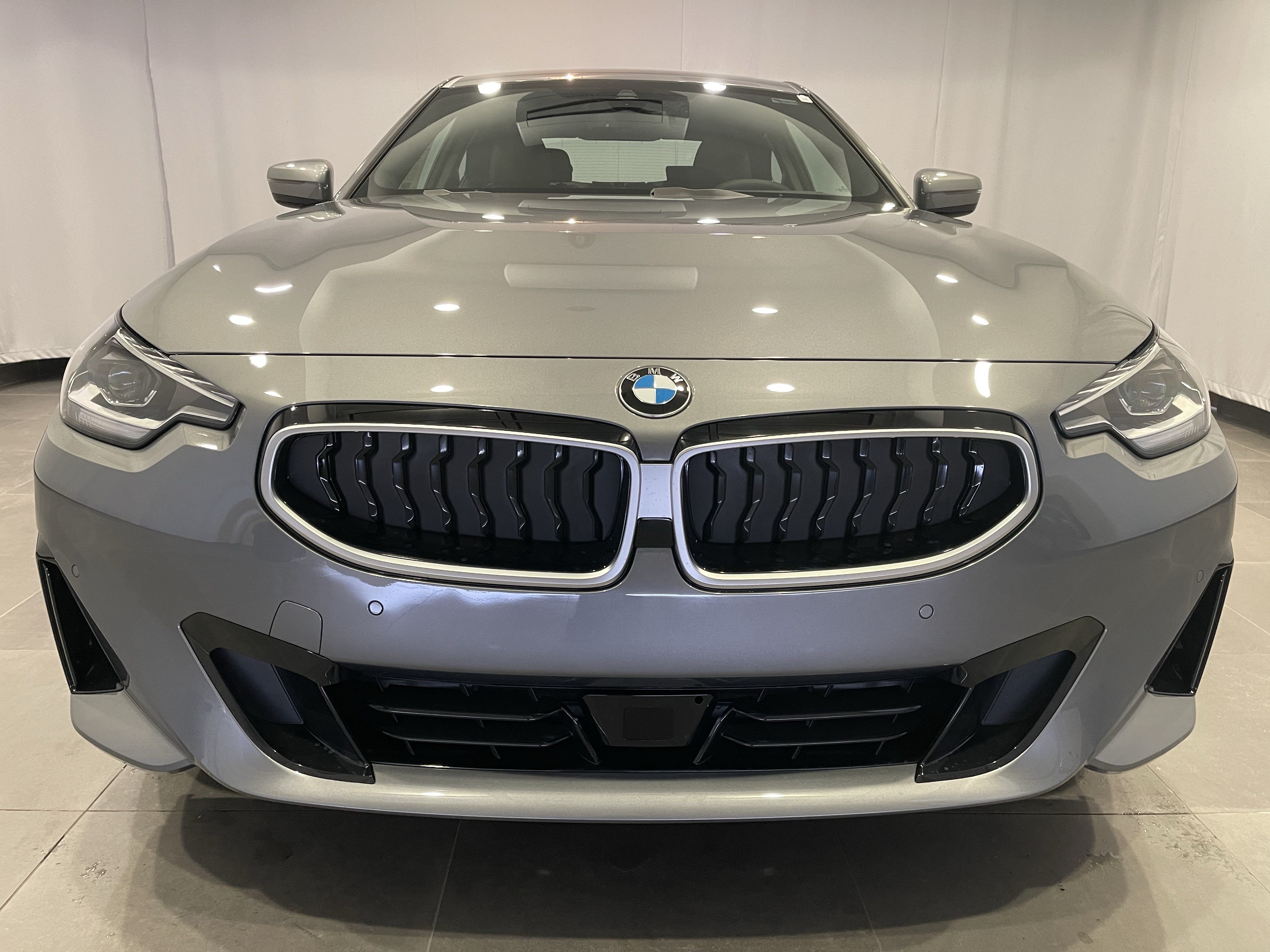 Used 2026 BMW 230i xDrive Coupe w/ Convenience Package AWD/4WD image 2