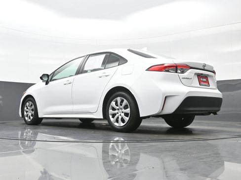 Used 2024 Toyota Corolla LE FWD image 27