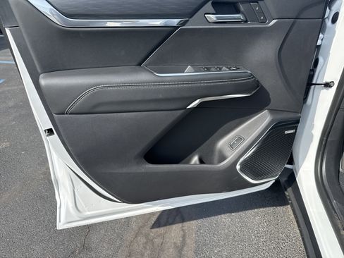 New 2025 GMC Acadia Elevation image 16