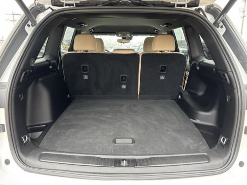 Used 2024 Jeep Grand Cherokee Limited image 35