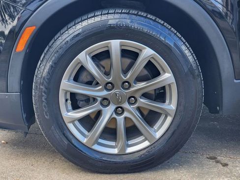 Used 2022 Cadillac XT4 Luxury w/ Cold Weather Package FWD image 10