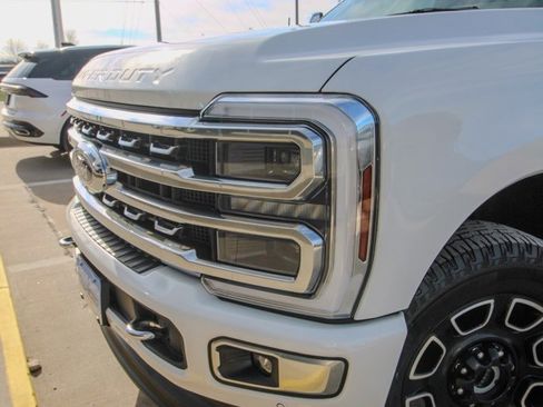 Used 2024 Ford F350 Platinum image 7