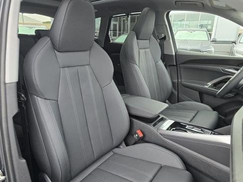 Used 2025 Audi Q5 Premium Plus image 17