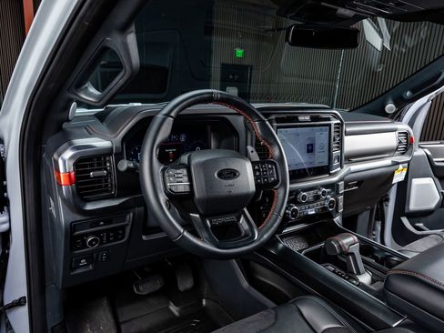 Used 2025 Ford F150 Raptor image 17