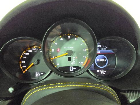 Used 2025 Porsche 718 Cayman GT4 RS RWD image 17