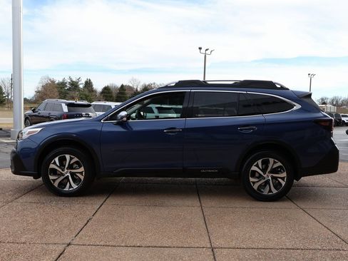 Used 2021 Subaru Outback Touring XT image 3