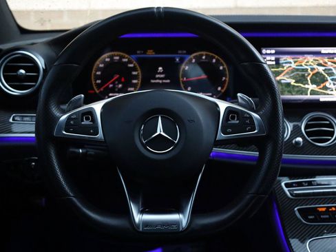 Used 2018 Mercedes-Benz E 63 AMG S image 32