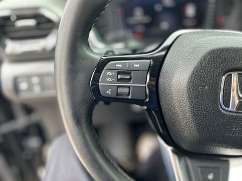 Used 2023 Honda Pilot Elite image 17