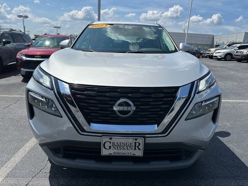 Used 2023 Nissan Rogue SV image 8