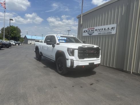 Used 2024 GMC Sierra 2500 AT4 w/ AT4 Preferred Package AWD/4WD image 1