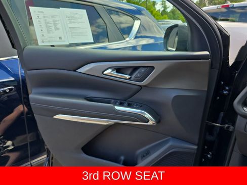 Used 2024 Chevrolet Traverse LT FWD image 27