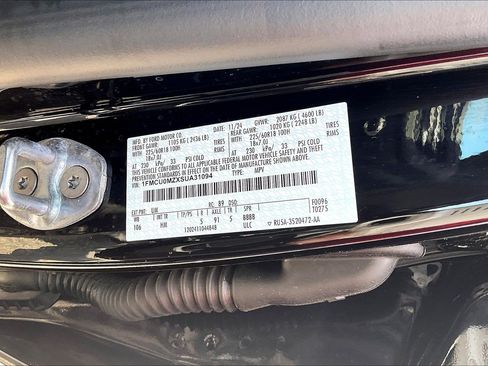 Certified 2025 Ford Escape ST-Line w/ Equipment Group 301A FWD image 31