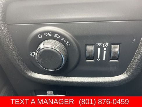 New 2026 Jeep Grand Cherokee Altitude AWD/4WD image 25
