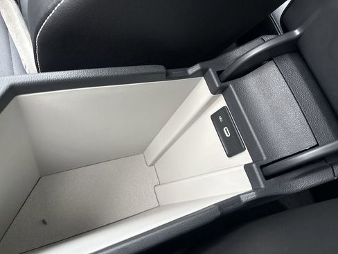 New 2026 Volkswagen Jetta SE FWD image 38